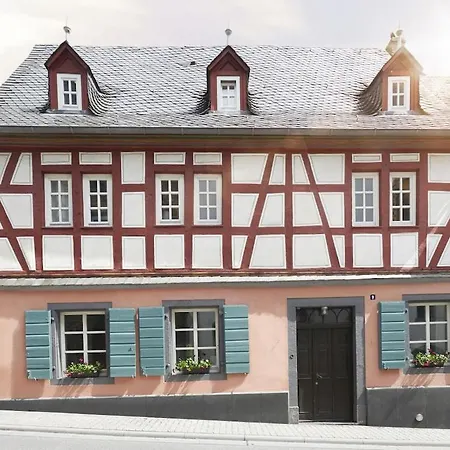 In Mosel With 3 Bedrooms * 트라이스카르덴