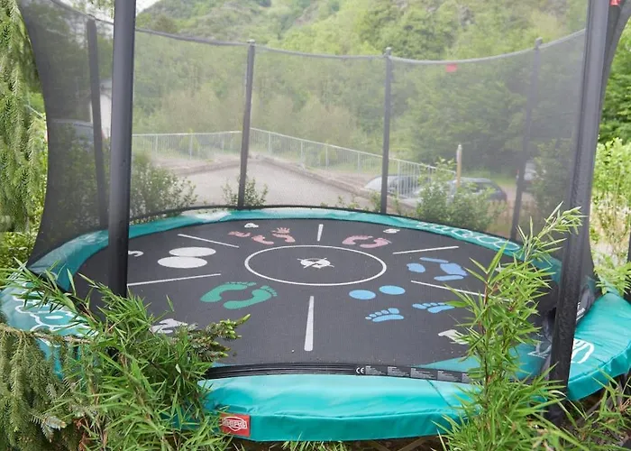 In Mosel With 3 Bedrooms 度假居 特赖斯-卡尔登